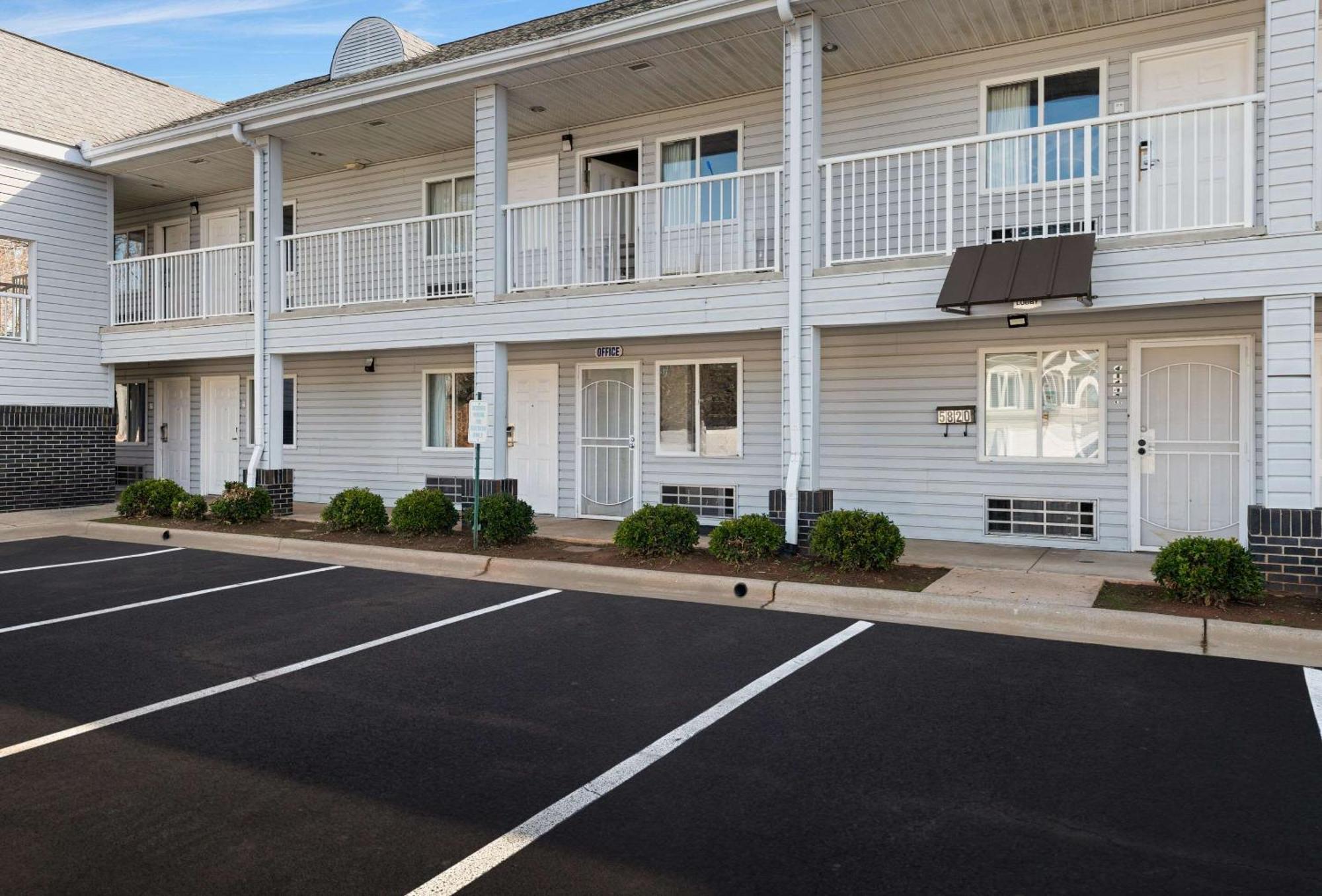 Rodeway Inn Charlotte Kültér fotó